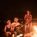 Хостел The Tree House Surf Camp