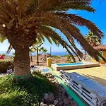 Хостел The Tree House Surf Camp *
