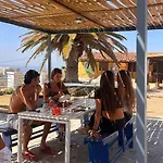 The Tree House Surf Camp Costa Adeje (Tenerife)