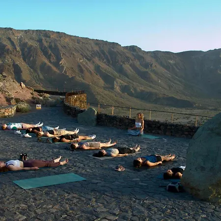 The Tree House Surf Camp Albergue