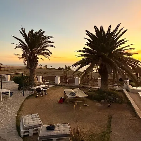 Albergue The Tree House Surf Camp Costa Adeje (Tenerife)