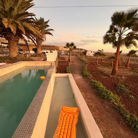 The Tree House Surf Camp Albergue *