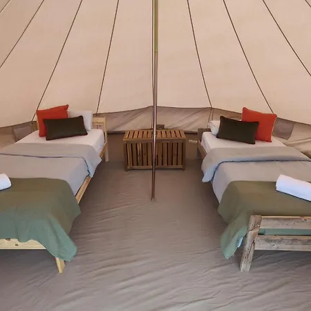 旅馆 The Tree House Surf Camp *