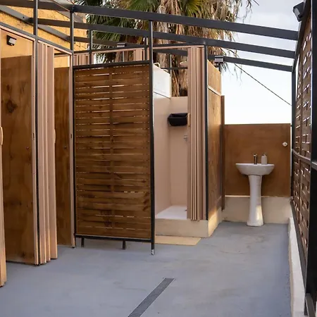 旅馆 The Tree House Surf Camp