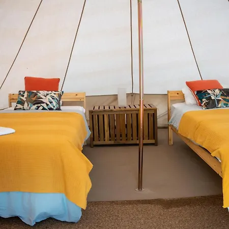 旅馆 The Tree House Surf Camp 阿德耶