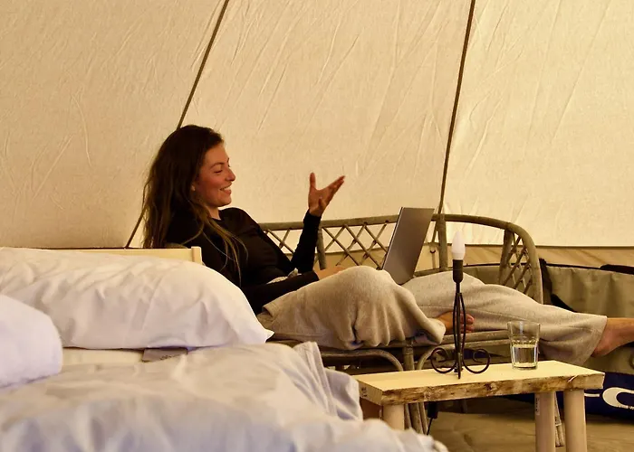 Хостел The Tree House Surf Camp Адехе