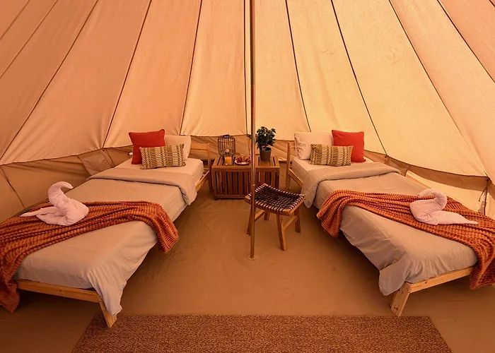 Хостел The Tree House Surf Camp