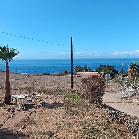 Hostal The Tree House Surf Camp Costa Adeje (Tenerife)